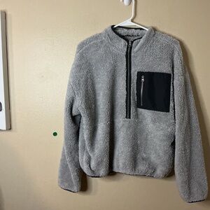 Elodie Gray Fleece Sweatshirt with Black Pocket